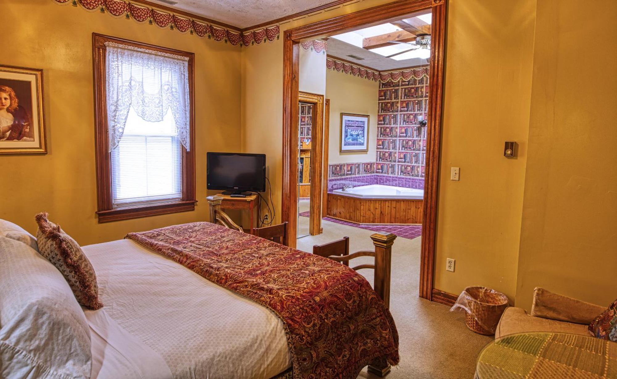 Rockwell Falls Inn And Wine Bar Lake Luzerne Номер фото